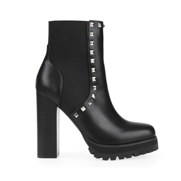 Steve Madden Shoes - Steve Madden Brisa Boots